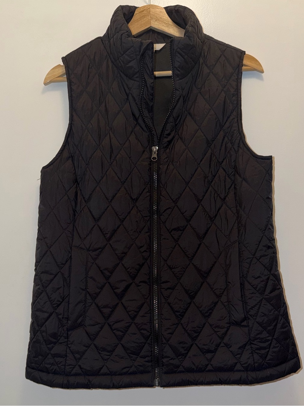 Time and Tru Black Quilted Zip Front Vest Size XS